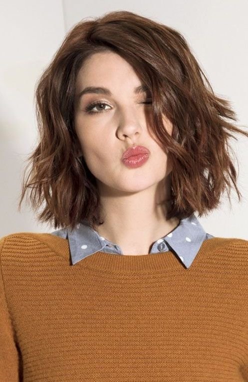 Blunt Wavy Bob
